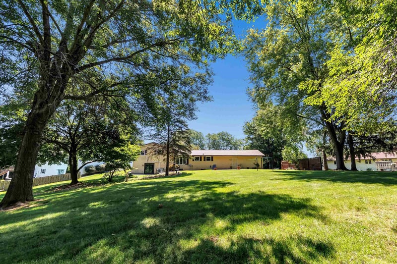 2786 Otto Ct, Green Bay, WI 54313-5827