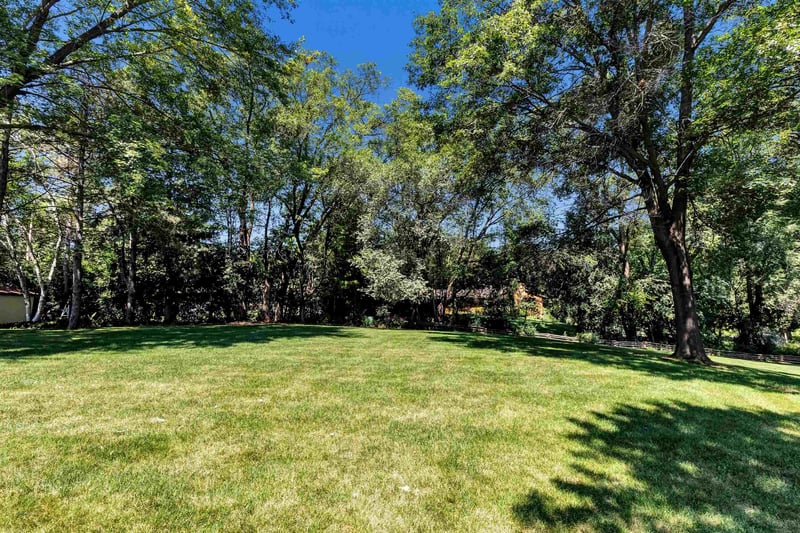 2786 Otto Ct, Green Bay, WI 54313-5827