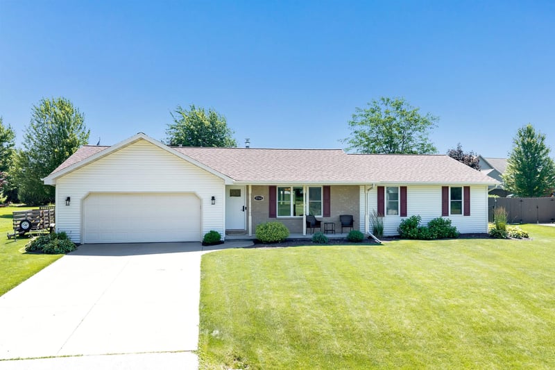 3766 Sandpiper Way, Green Bay, WI 54311-7265