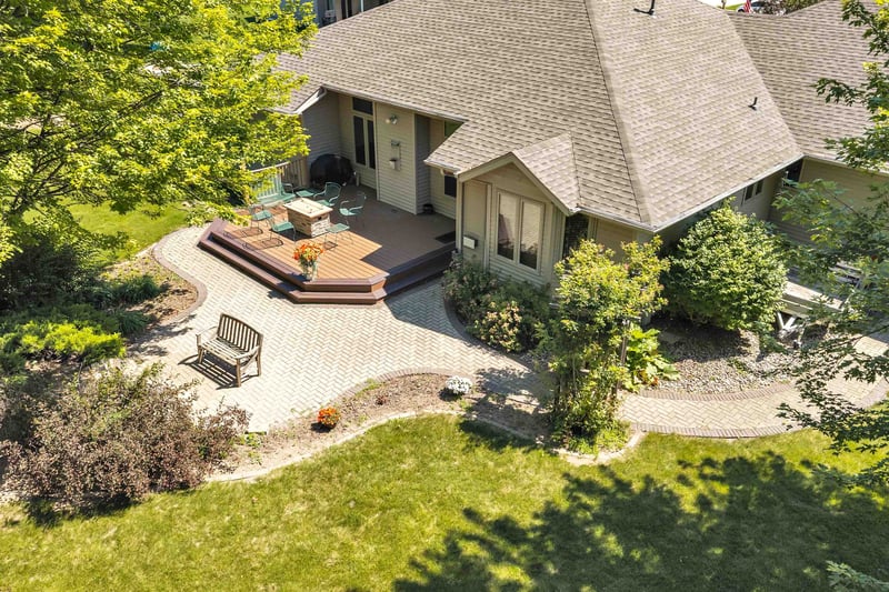 1630 Tiffany Ct, De Pere, WI 54115