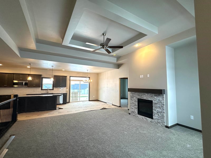 N1913 Medina Dr, Greenville, WI 54942