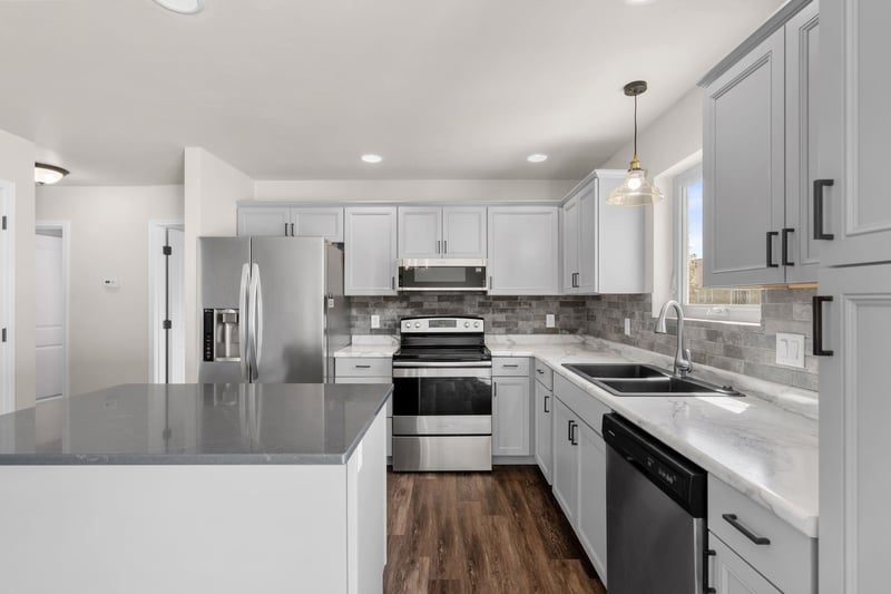 609 Creekview Ln, Appleton, WI 54915