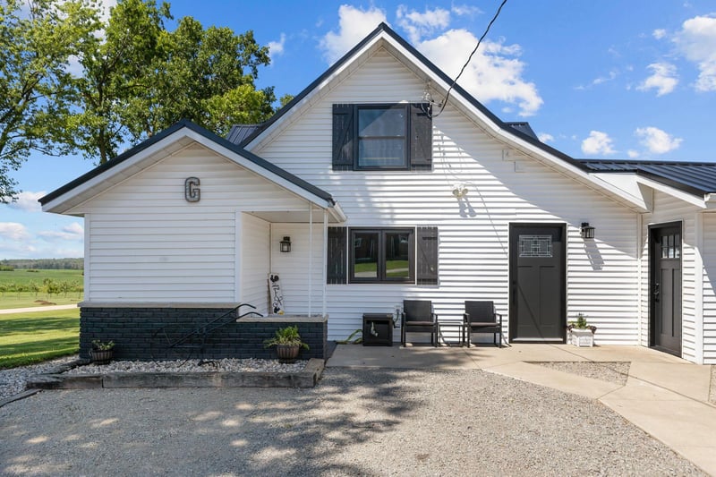 N5964 Division Rd, Cecil, WI 54111