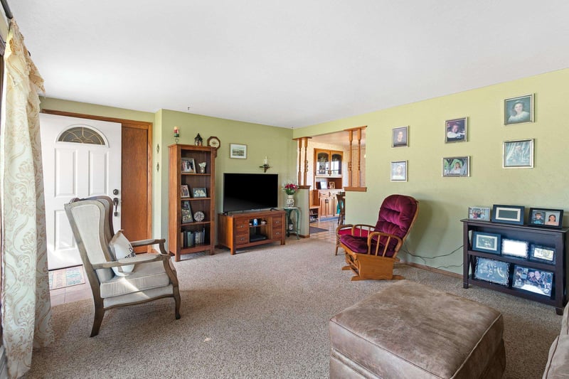 5091 Caledonia Dr, New Franken, WI 54229