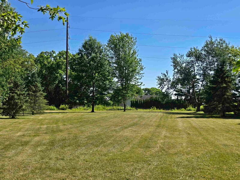 Lakeview Ct, Menasha, WI 54952