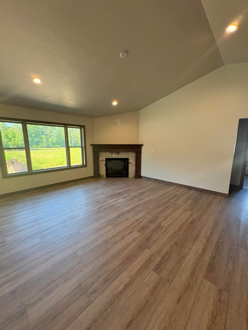 3355 Glendale Ave, Green Bay, WI 54313