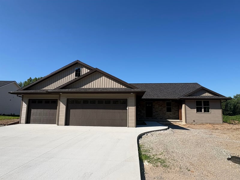 3355 Glendale Ave, Green Bay, WI 54313