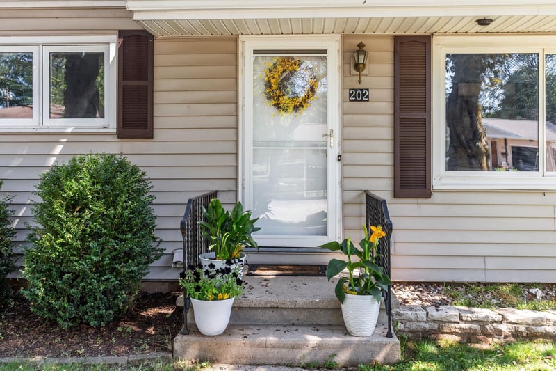 202 Wisconsin Ave, Brillion, WI 54110
