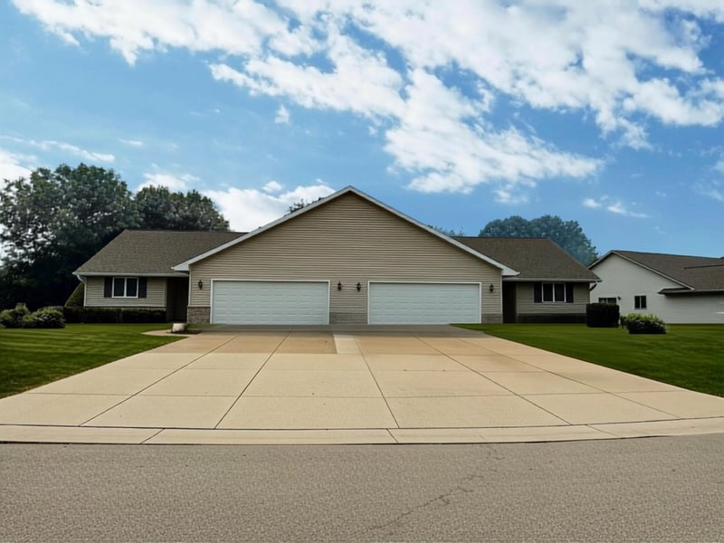 W3181 Westowne Ct, Appleton, WI 54915