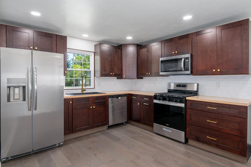 1634 Burdick St, Oshkosh, WI 54901