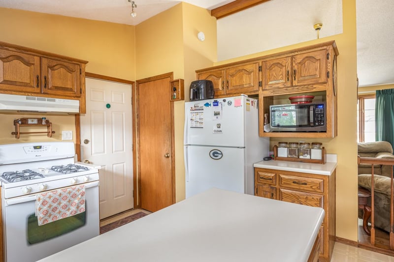 3123 Hiawatha Dr, Appleton, WI 54914