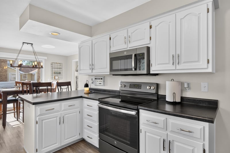 1229 Appleton St, Menasha, WI 54952