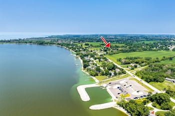 3659 Van Laanen Rd, Green Bay, WI 54311-7227