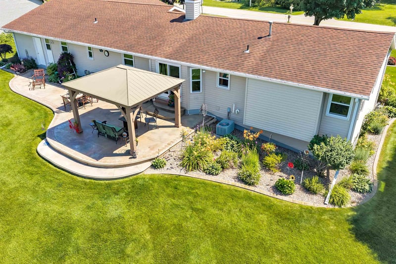 3659 Van Laanen Rd, Green Bay, WI 54311-7227