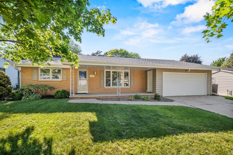 1038 Crawford St, Green Bay, WI 54304