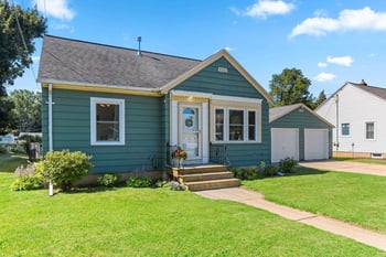 1956 Deckner Ave, Green Bay, WI 54302
