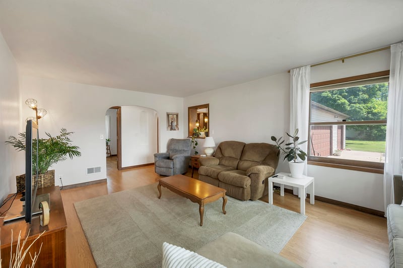 306 Elm St, Luxemburg, WI 54217