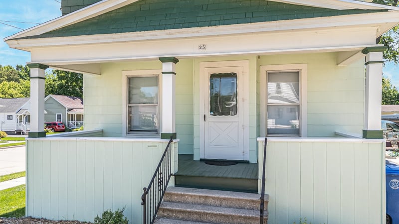 23 Melvin Ave, Oshkosh, WI 54901