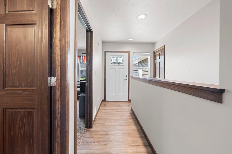 130 Golf Course Dr, Wrightstown, WI 54180