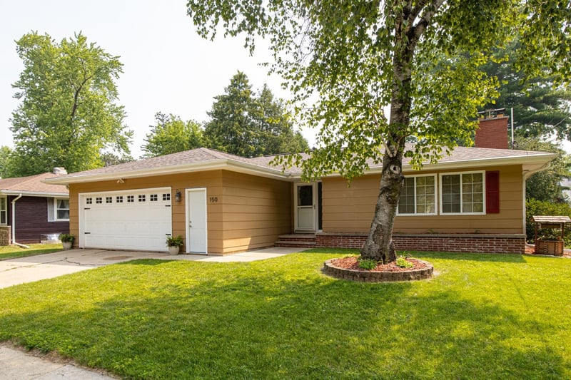 150 Lee St, Appleton, WI 54915