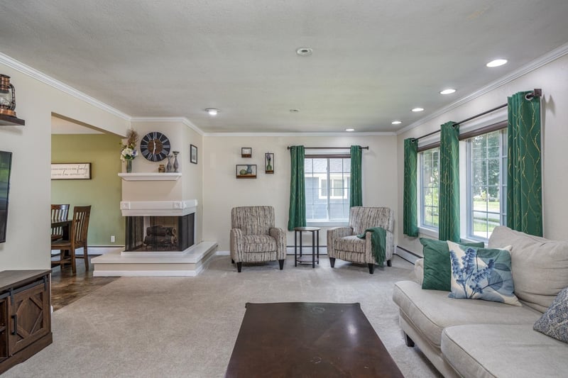 150 Lee St, Appleton, WI 54915