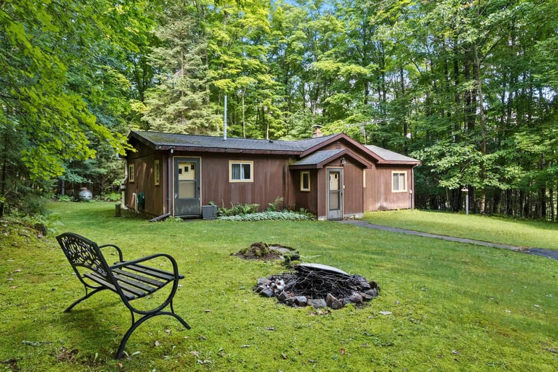 11339 Old 8 Rd, Crandon, WI 54520