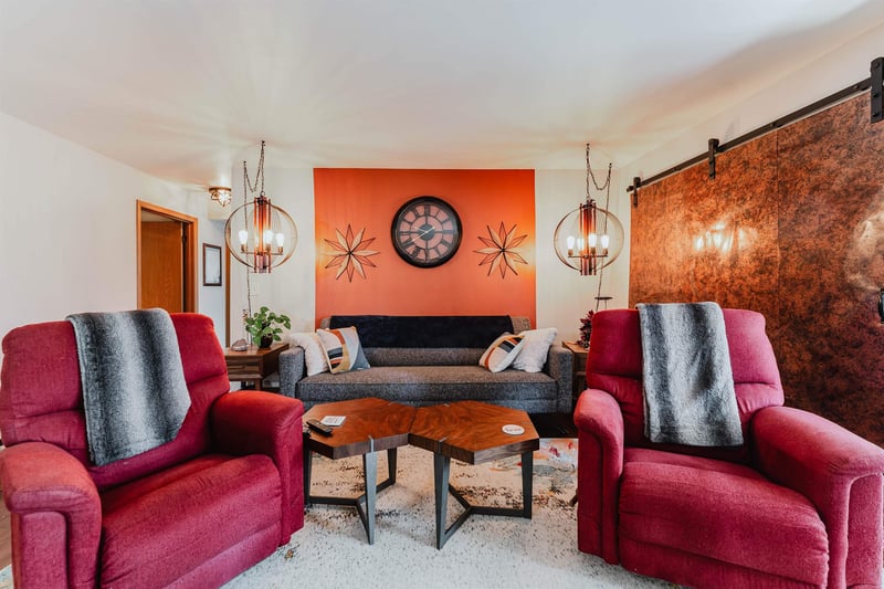 2520 Village Ln #A, Oshkosh, WI 54904-8357
