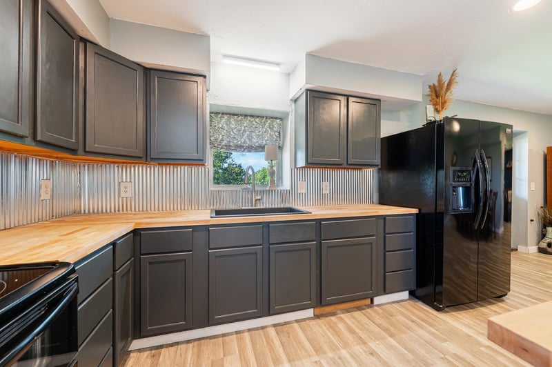 N5566 County Rd Ee, Seymour, WI 54165-8337
