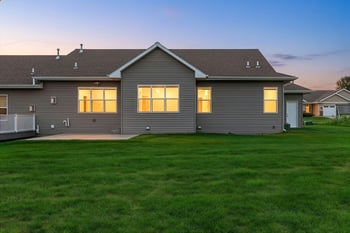 911 Barronwood Dr, Green Bay, WI 54311