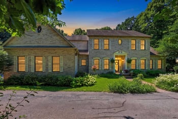 4950 Plummers Point Rd, Oshkosh, WI 54904-7048
