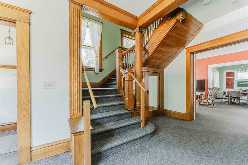 620 Elmwood Ave, Oshkosh, WI 54901-3504