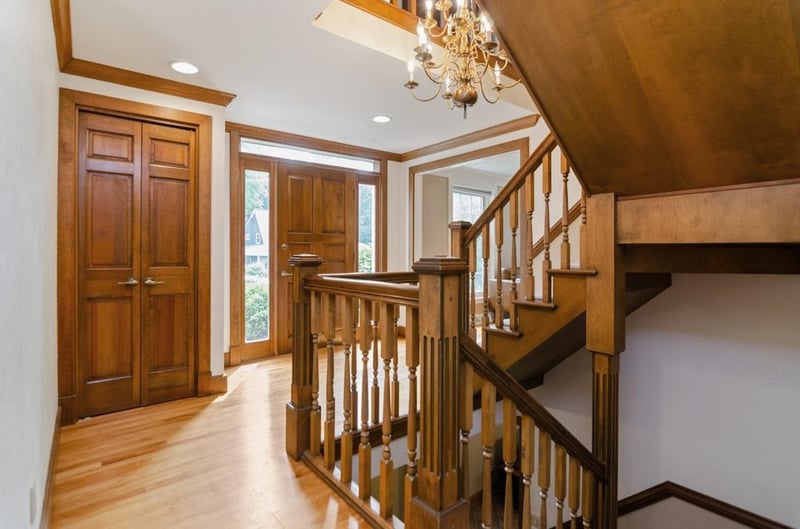 2078 Sandalwood Ct, Green Bay, WI 54304-1947