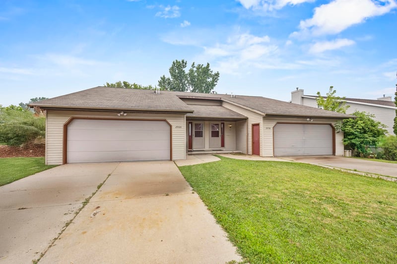 2958 Sorenson Dr, Green Bay, WI 54303