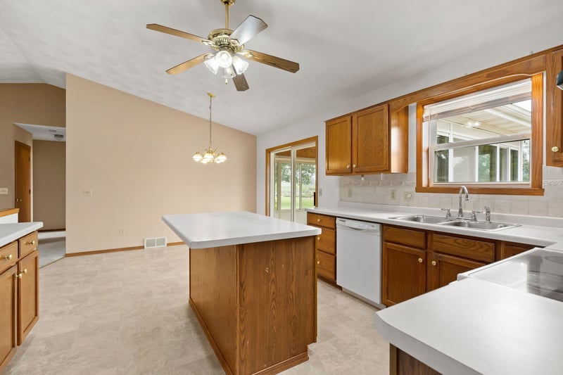 N162 Hopfensperger Rd, Appleton, WI 54915