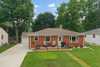 1131 Langlade Ave, Green Bay, WI 54304-3336
