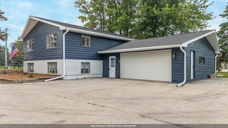 3722 Casaloma Dr, Appleton, WI 54913