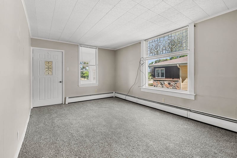 2034 Jefferson St, New Holstein, WI 53061