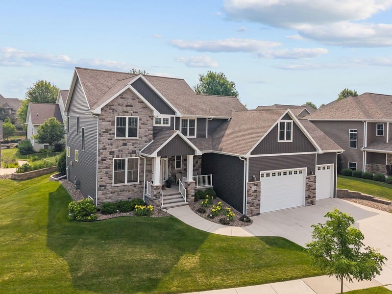 5644 Summerland Dr, Appleton, WI 54913