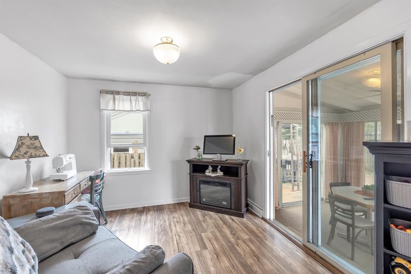 1033 Royal Blvd, Green Bay, WI 54303