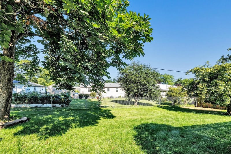 557 Ruth St, Green Bay, WI 54302