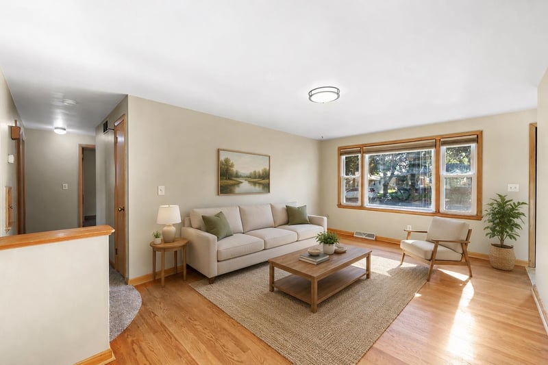 557 Ruth St, Green Bay, WI 54302