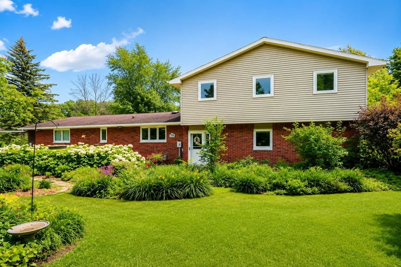 4351 Creamery Rd, De Pere, WI 54115
