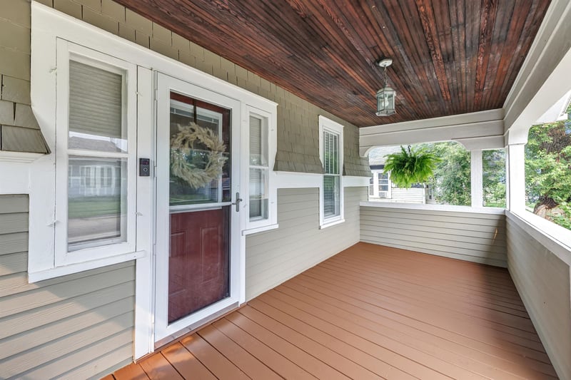 504 Hewitt St, Neenah, WI 54956