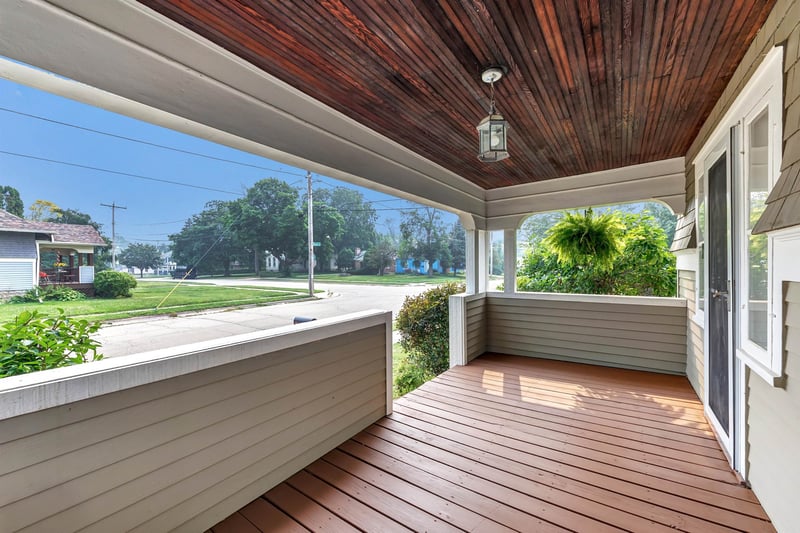 504 Hewitt St, Neenah, WI 54956