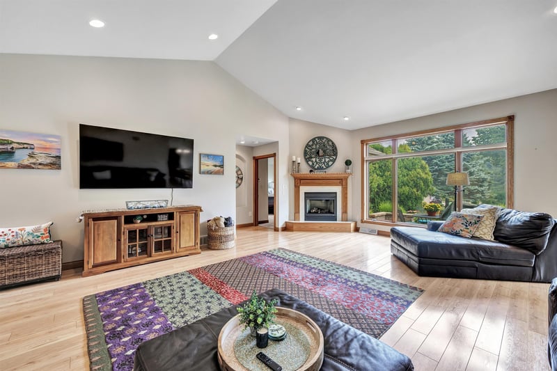 1414 Melissa Ln, New Holstein, WI 53061