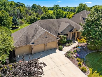 3036 Warm Springs Dr, Green Bay, WI 54311
