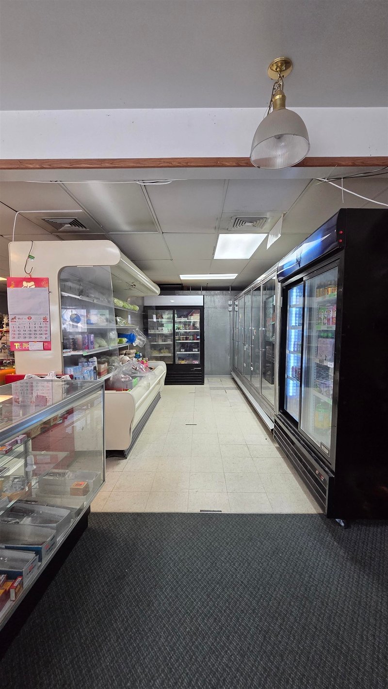 1120 Main St, Oshkosh, WI 54901