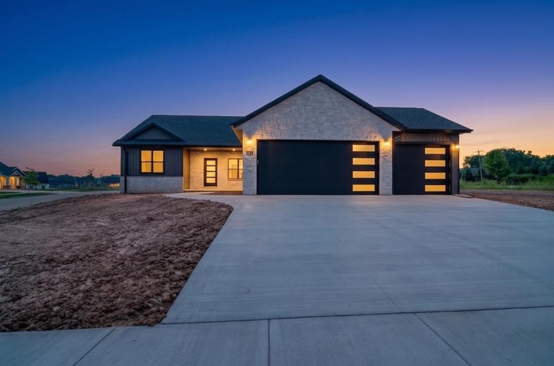 3065 Stone Fence Pl, Green Bay, WI 54311