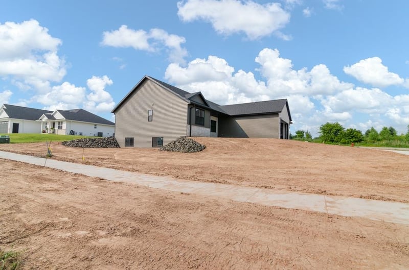 3065 Stone Fence Pl, Green Bay, WI 54311