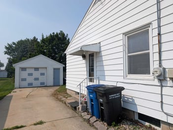 415 W 19th Ave, Oshkosh, WI 54902